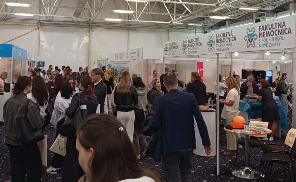 126ff0d3 e669 40f3 b3cb 5c440af03683