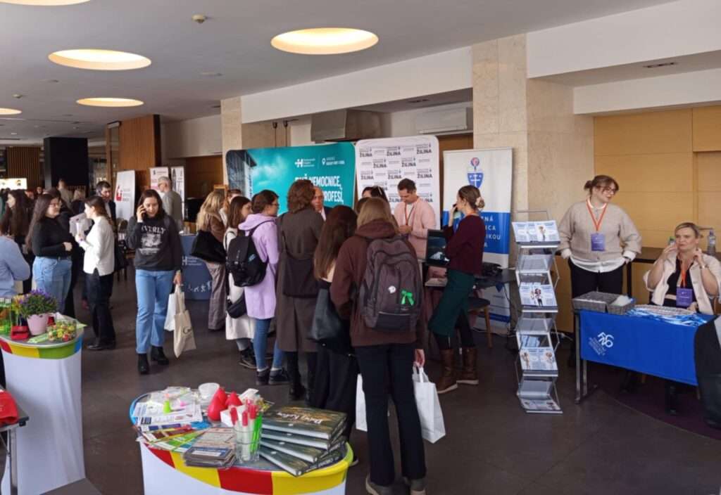 3b63e5df 833f 4358 b6ab 4e730d402ebe