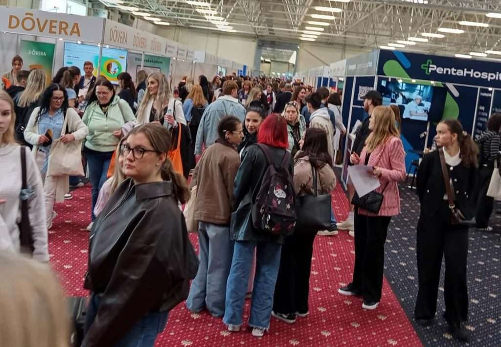 b5549d83 9053 4760 8fe6 658ddf3a4898