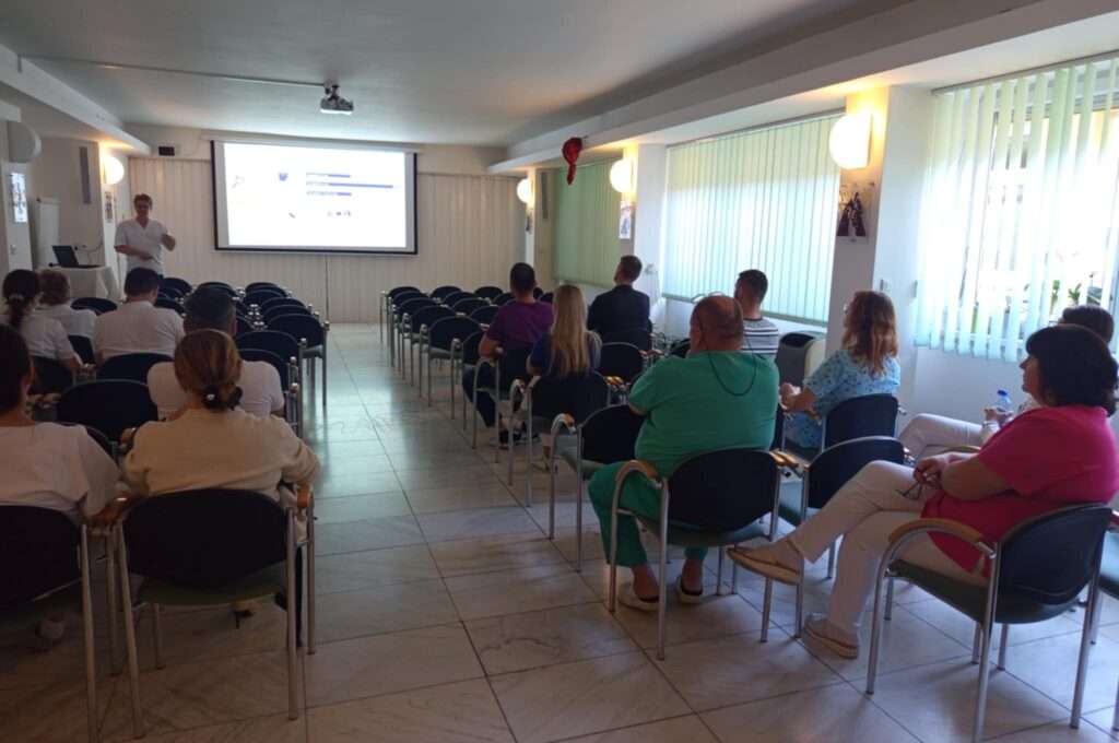 df3d5ab2 16f2 408d 9363 901c907c75b7